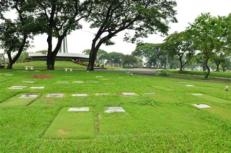 Himlayan Memorial Parks .